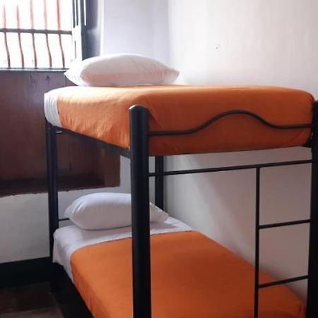 בוגוטה Cedron Hostel מראה חיצוני תמונה