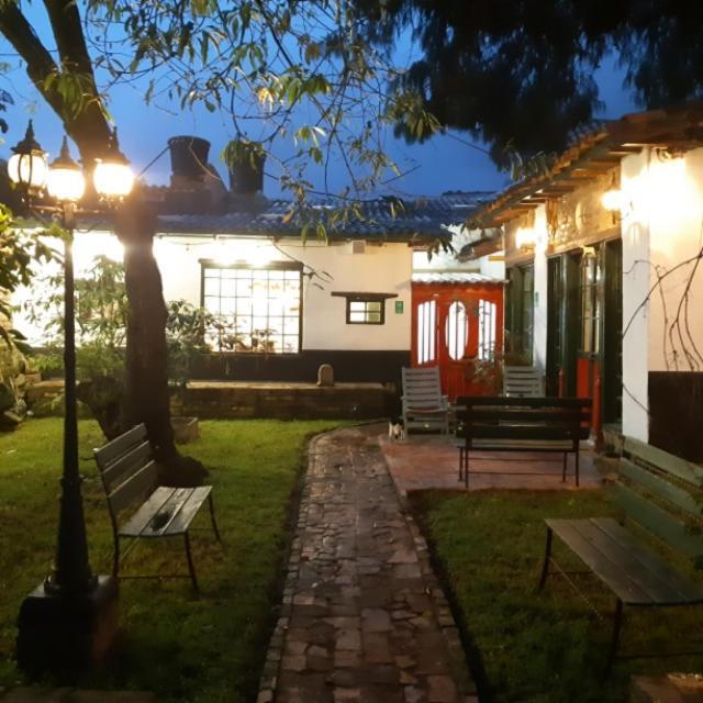 בוגוטה Cedron Hostel מראה חיצוני תמונה