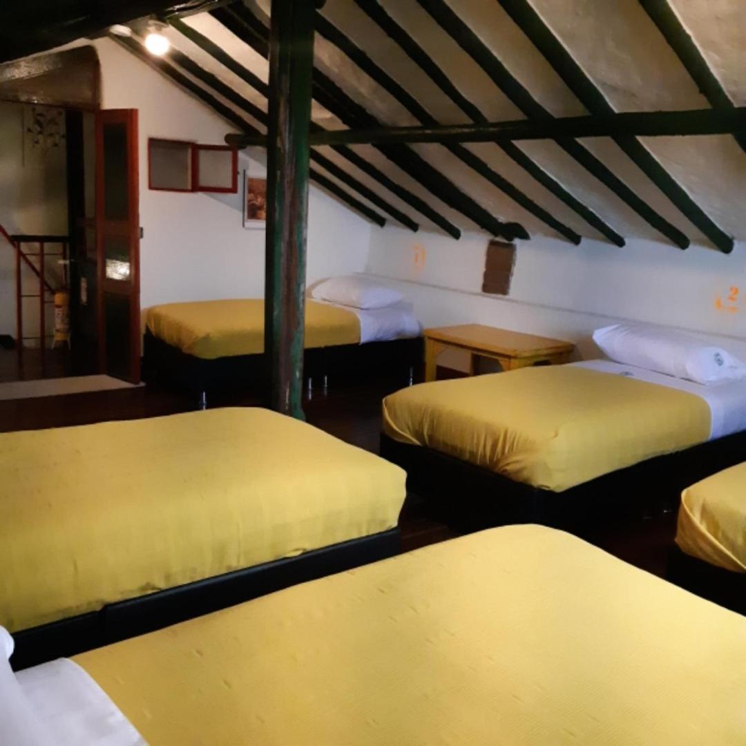 בוגוטה Cedron Hostel מראה חיצוני תמונה